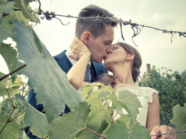 Erika e Matteo Sposi Erika e Matteo Bacio sposi preventivo fotografico