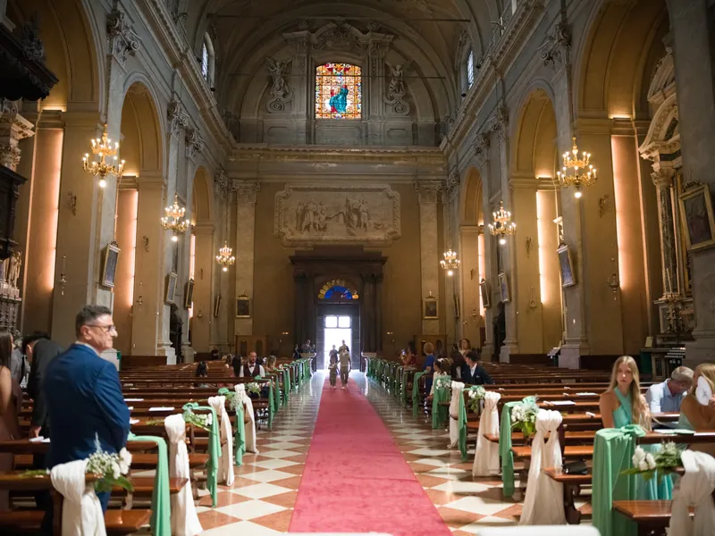 Giulia e Giovanni a Aquarium – la cerimonia in chiesa, foto 3