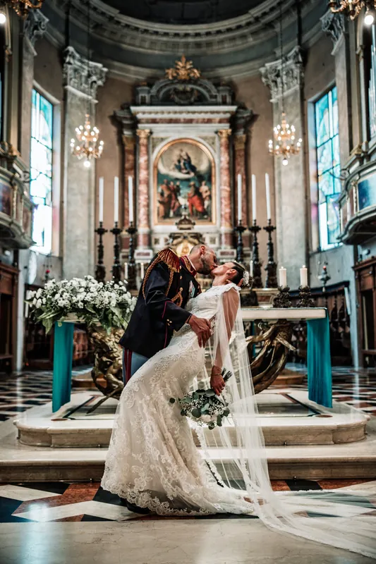 Giulia e Giovanni a Aquarium – la cerimonia in chiesa, foto 13