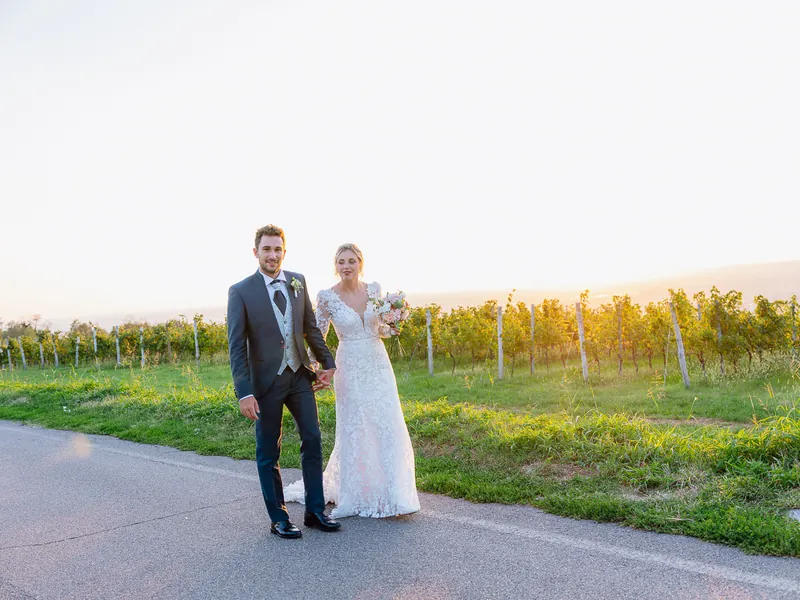 Rossella e Massimo a Carlo Magno – al tramonto tra i vigneti, foto 1
