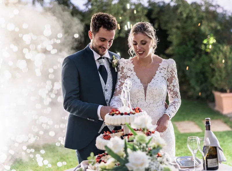 Rossella e Massimo a Carlo Magno – torta, bouquet e festa, foto 3