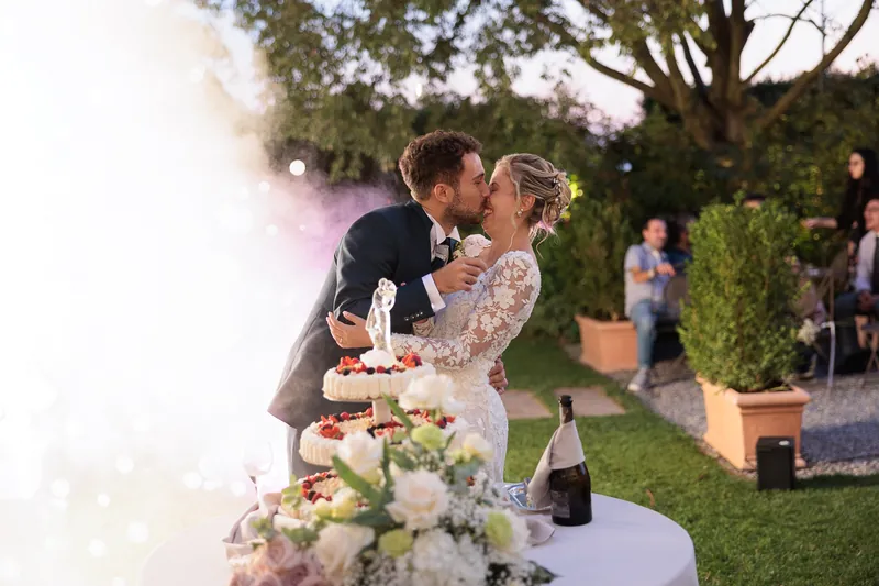 Rossella e Massimo a Carlo Magno – torta, bouquet e festa, foto 4