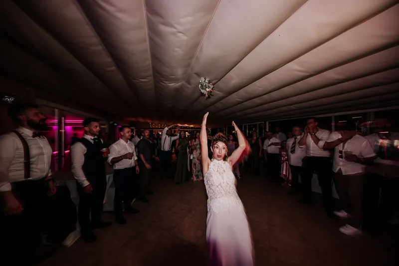 Luca e Ilaria a Casa Mascagni – primo ballo e festa, foto 7