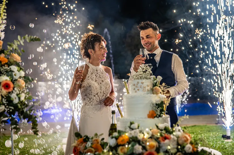 Luca e Ilaria a Casa Mascagni – la sera: torta e fuochi, foto 6