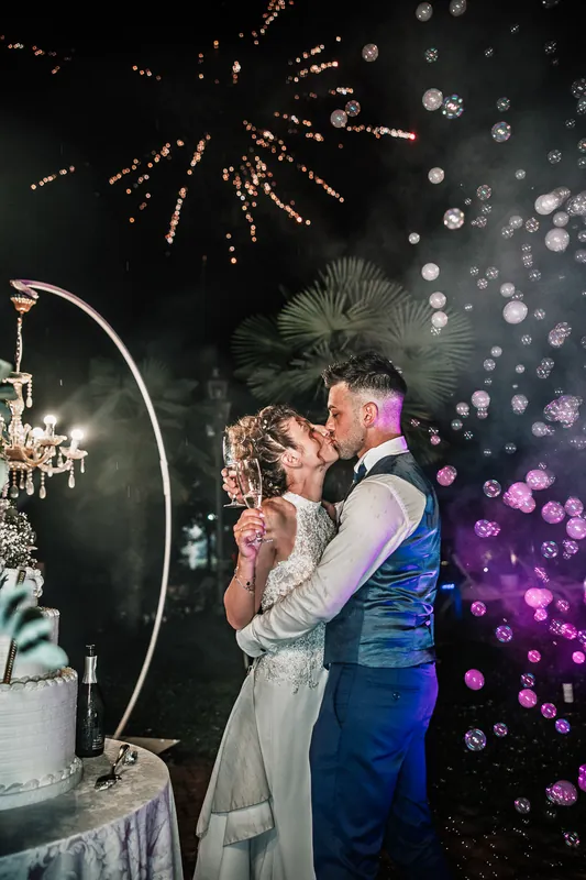 Luca e Ilaria a Casa Mascagni – la sera: torta e fuochi, foto 7