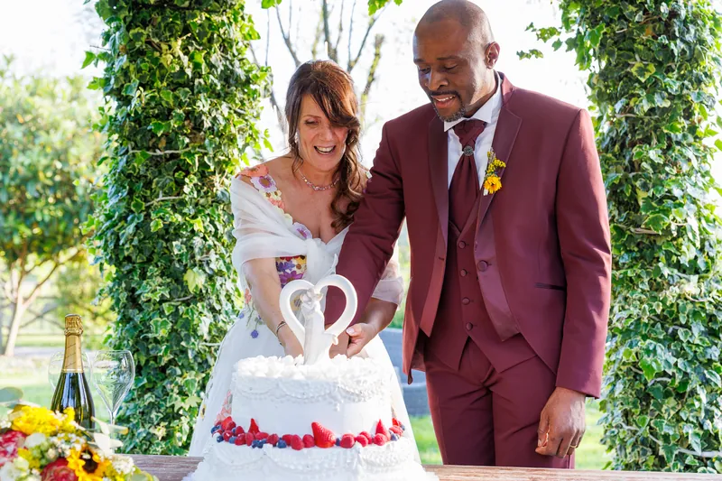 Katy e Dupe a Cascina Carretto – la torta e il tramonto in giardino, foto 4