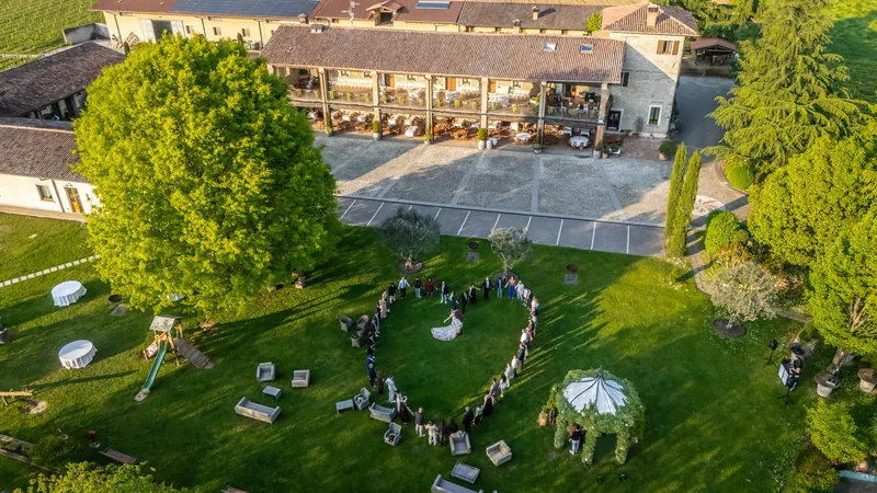 Katy e Dupe a Cascina Carretto – la torta e il tramonto in giardino, foto 11
