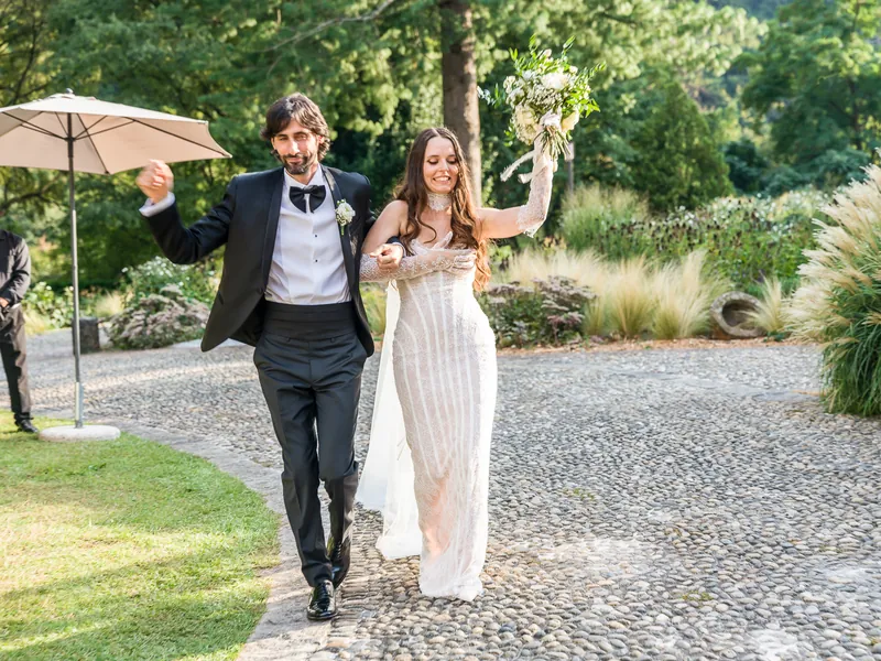 Valeria e Stefano a Castello di Clanezzo – aperitivo nel cortile, foto 5