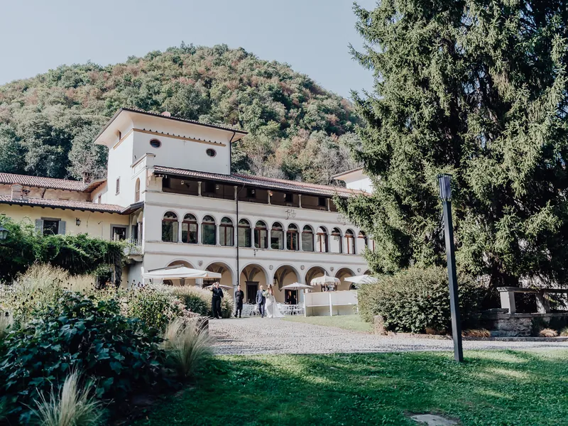 Valeria e Stefano a Castello di Clanezzo – la cerimonia nel parco, foto 3