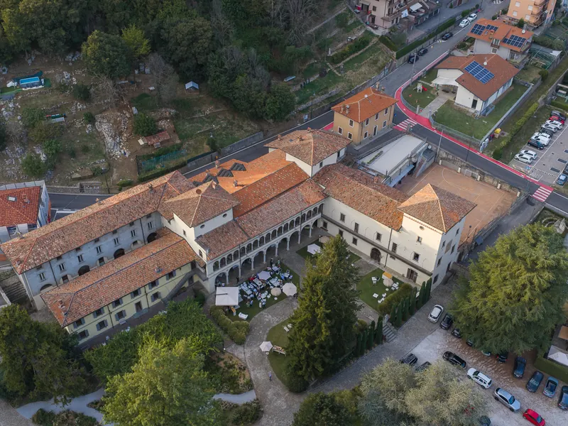 Valeria e Stefano a Castello di Clanezzo – ritratti nel parco del castello, foto 1