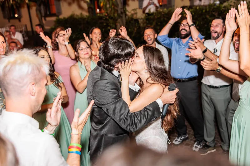 Valeria e Stefano a Castello di Clanezzo – torta e festa, foto 3