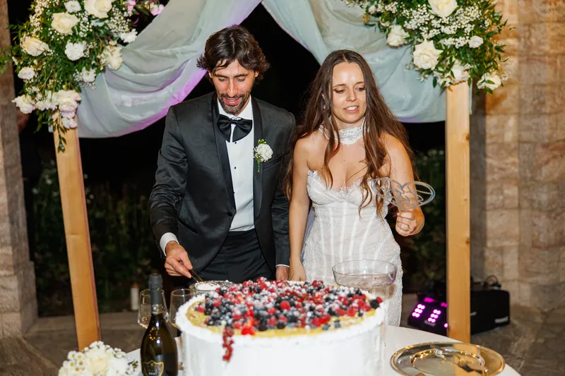 Valeria e Stefano a Castello di Clanezzo – torta e festa, foto 5