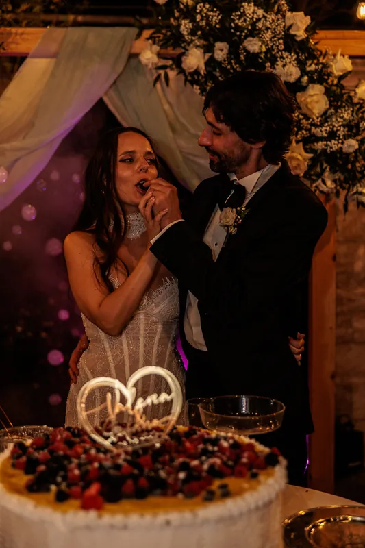 Valeria e Stefano a Castello di Clanezzo – torta e festa, foto 7