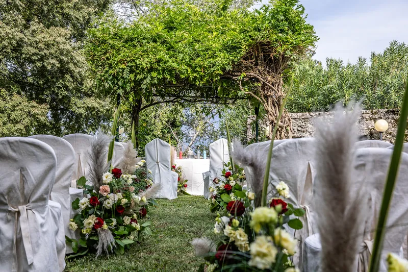 Chiara e Diego a Castello Malvezzi – l’allestimento nel parco, foto 1