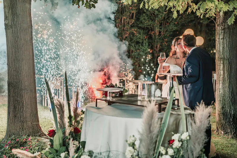 Chiara e Diego a Castello Malvezzi – torta e serata in giardino, foto 5