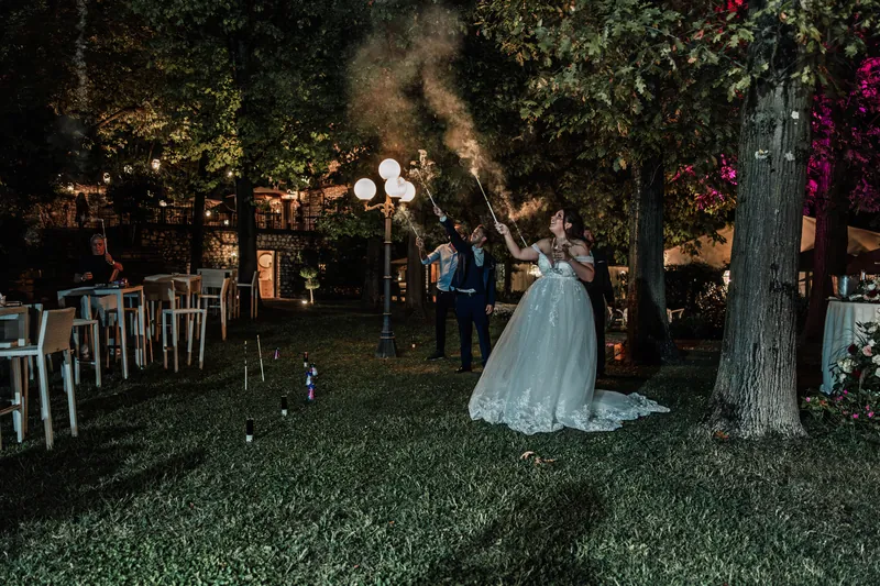 Chiara e Diego a Castello Malvezzi – torta e serata in giardino, foto 6
