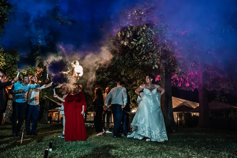 Chiara e Diego a Castello Malvezzi – torta e serata in giardino, foto 7
