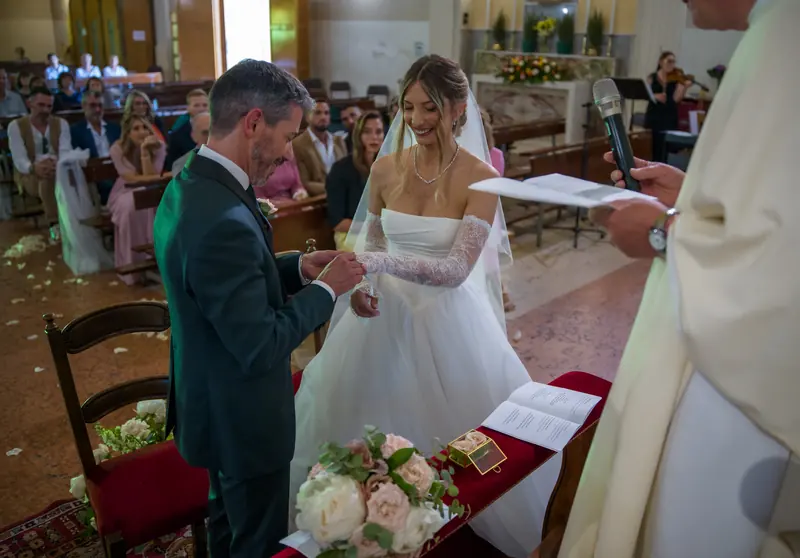 Sabrina e Ivan a Corte Poli – la cerimonia in chiesa, foto 9