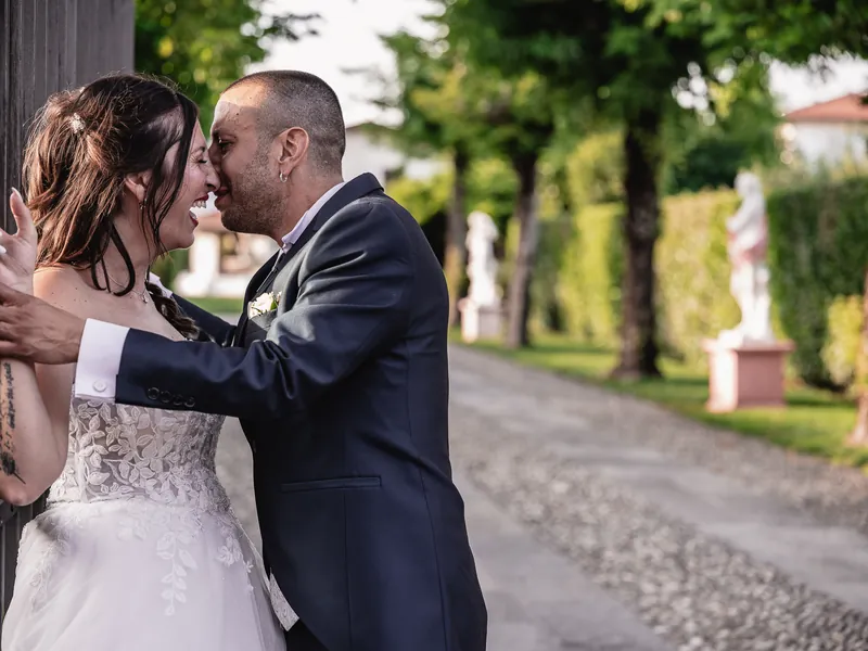 Alessia e Raffaele a Villa Giardino – ritratti al tramonto, foto 7