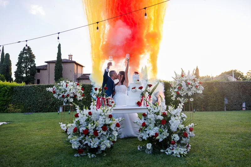 Alessia e Raffaele a Villa Giardino – la torta in giardino, foto 5