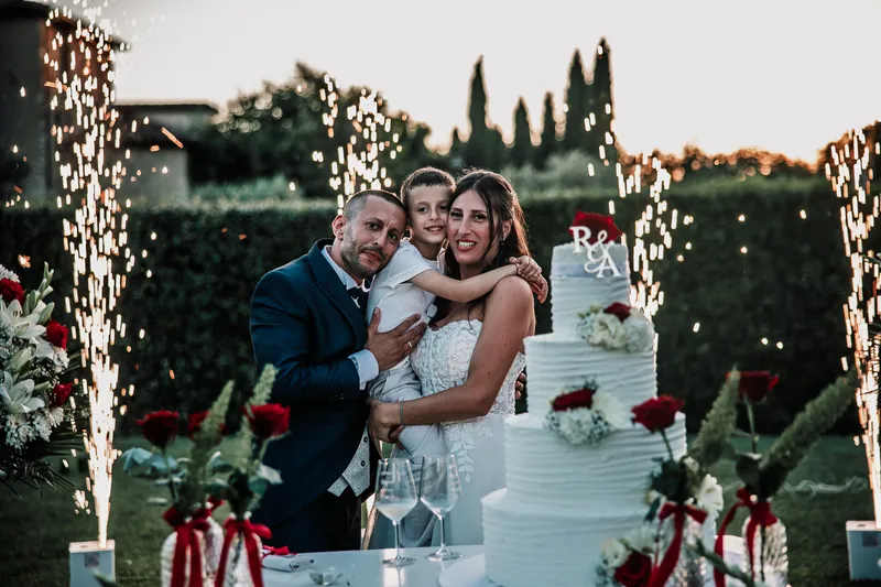 Alessia e Raffaele a Villa Giardino – la torta in giardino, foto 7