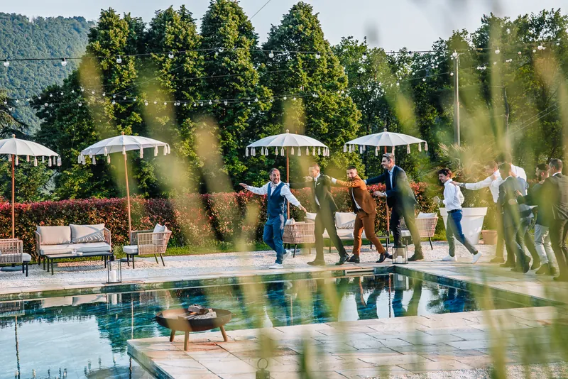 Elisa e Fabio a La Corte e il Sogno – l’aperitivo a bordo piscina, foto 11