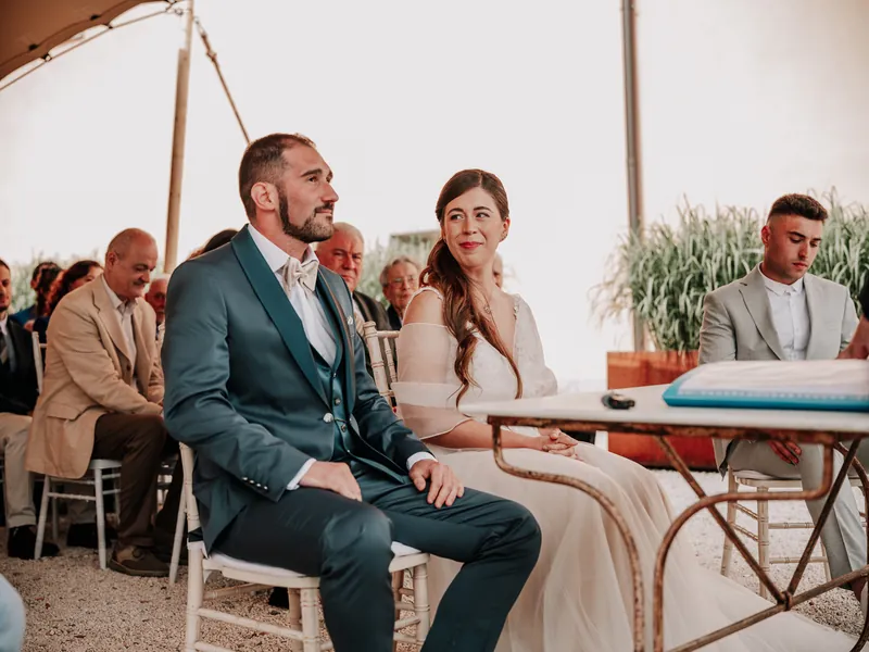 Elisa e Fabio a La Corte e il Sogno – il rito sotto la tensostruttura, foto 5