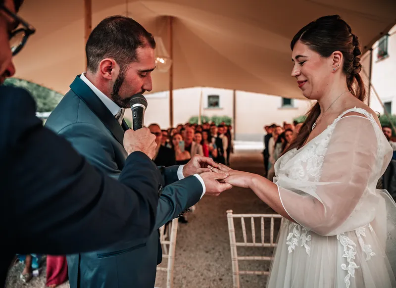 Elisa e Fabio a La Corte e il Sogno – il rito sotto la tensostruttura, foto 7