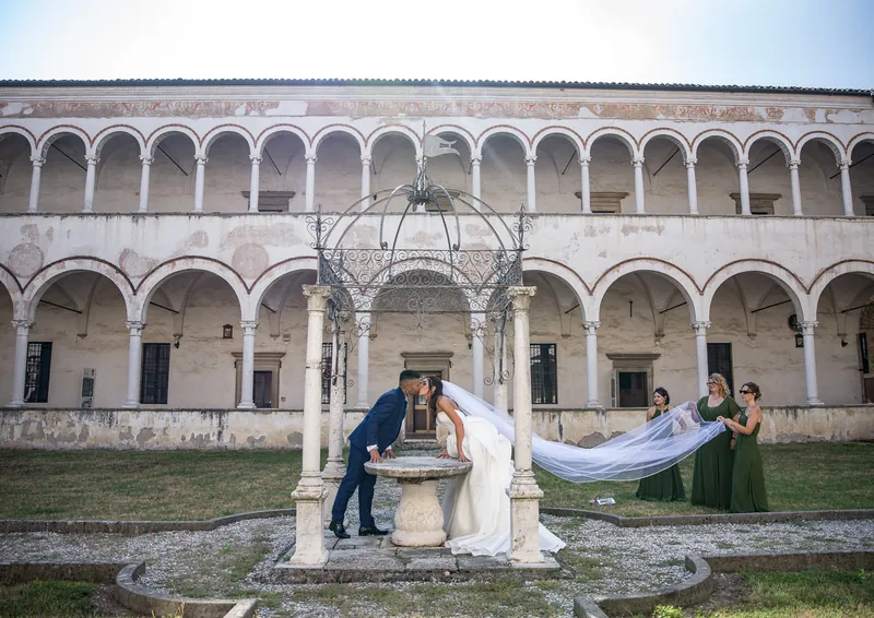 Axana e Mario a La Rocca di Rodengo – ritratti nel chiostro, foto 2