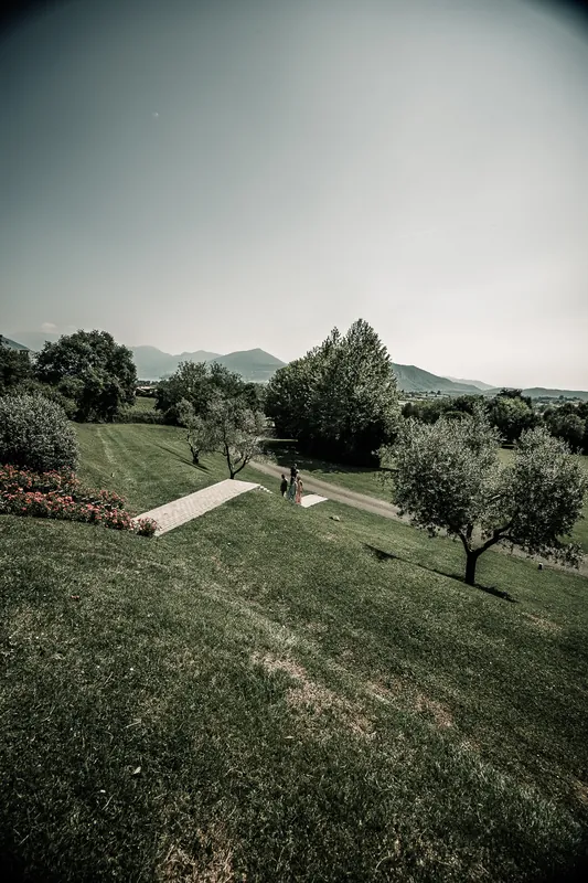 Alessandro ed Emanuela a Relais Franciacorta – il giardino e gli allestimenti, foto 7
