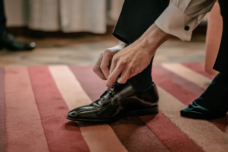 Alessandro ed Emanuela a Relais Franciacorta – lo sposo si prepara, foto 6