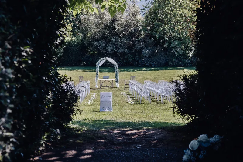 Jessica e Davide a Relais Franciacorta – il prato della cerimonia, foto 1