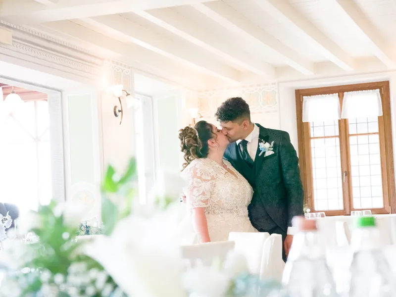 Giusy e Michael a Locanda Armonia – la sala e i primi ritratti, foto 3