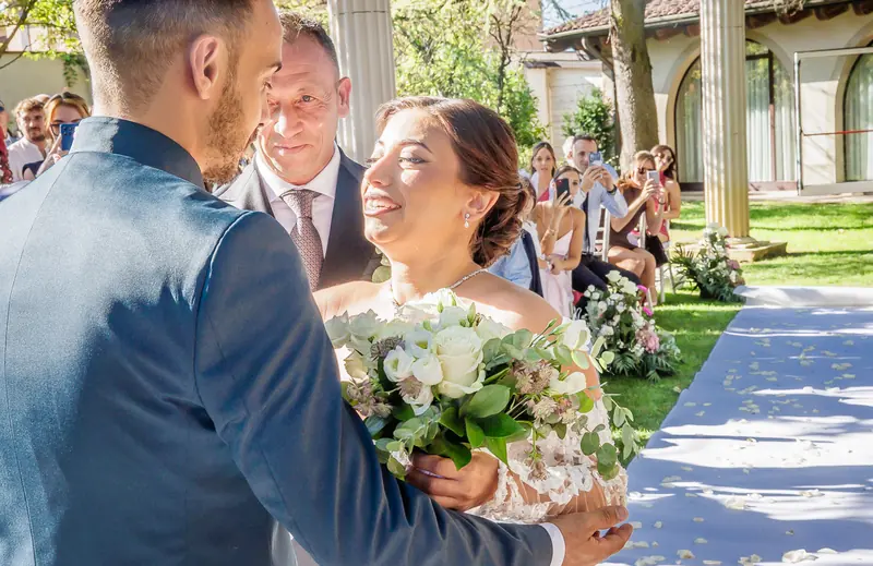 Vanessa e Alex a Villa Adele – la cerimonia all’aperto, foto 7