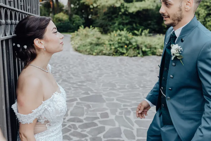 Vanessa e Alex a Villa Adele – i ritratti degli sposi, foto 6