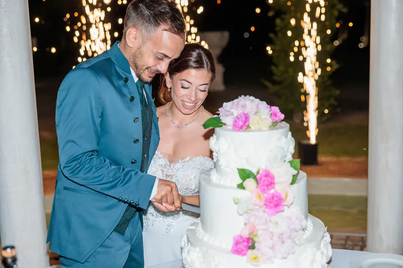 Vanessa e Alex a Villa Adele – la torta sotto il gazebo, foto 2