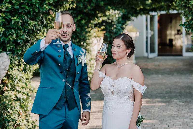 Vanessa e Alex a Villa Adele – l’uscita sotto l’arco verde, foto 5