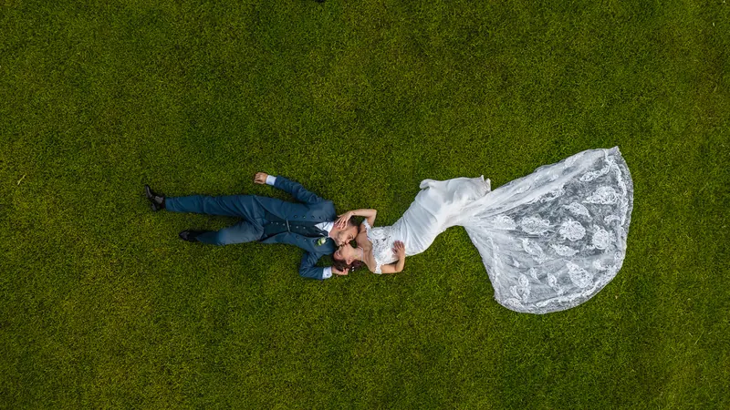 Vanessa e Alex a Villa Adele – villa adele dal drone, foto 1