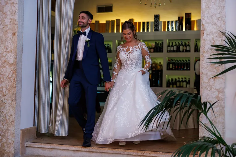 Ambra e Giuseppe a Villa Cariola – l’ingresso in sala, foto 1