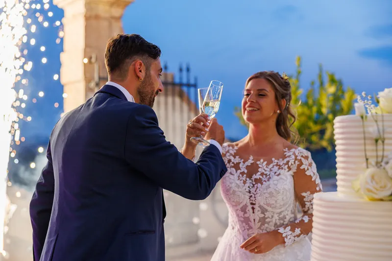 Ambra e Giuseppe a Villa Cariola – la torta sotto le luci, foto 8