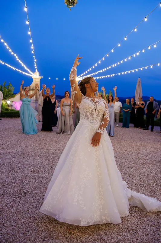 Ambra e Giuseppe a Villa Cariola – la torta sotto le luci, foto 11