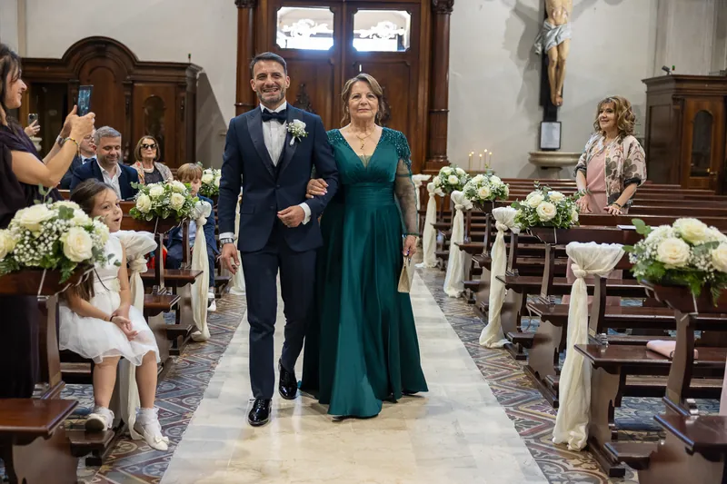 Luigi e Valentina a Villa Fenaroli – la cerimonia in chiesa, foto 2