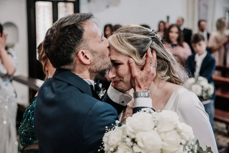 Luigi e Valentina a Villa Fenaroli – la cerimonia in chiesa, foto 6