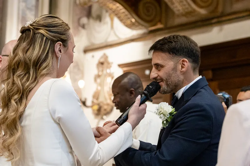 Luigi e Valentina a Villa Fenaroli – la cerimonia in chiesa, foto 8