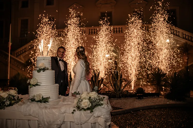 Luigi e Valentina a Villa Fenaroli – torta, primo ballo e bouquet, foto 1