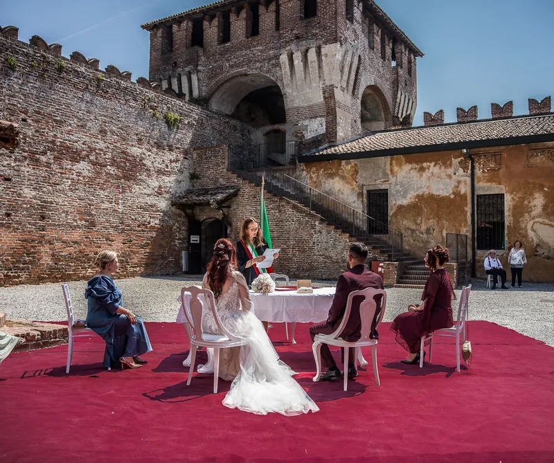 Marina e Federico a Villa Fenaroli – la cerimonia nel cortile, foto 3
