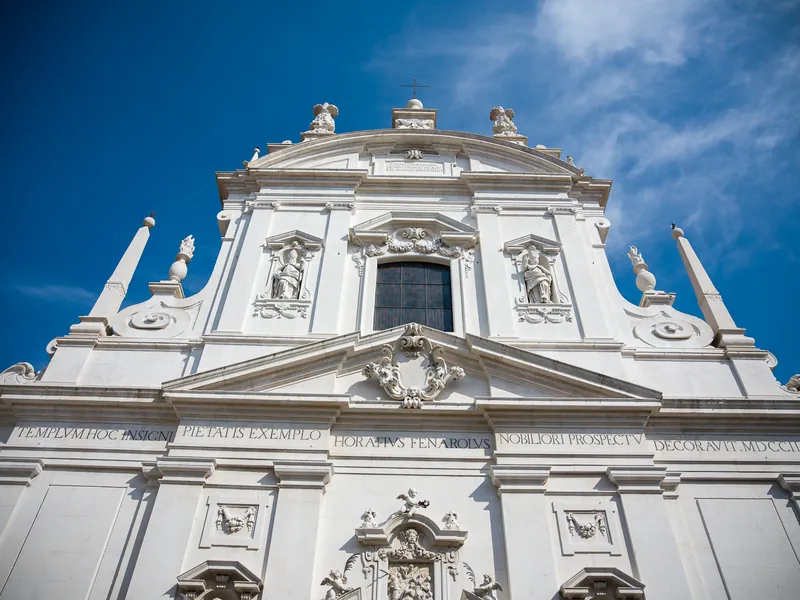 Miriam e Antonino a Villa Fenaroli – la cerimonia in chiesa, foto 1