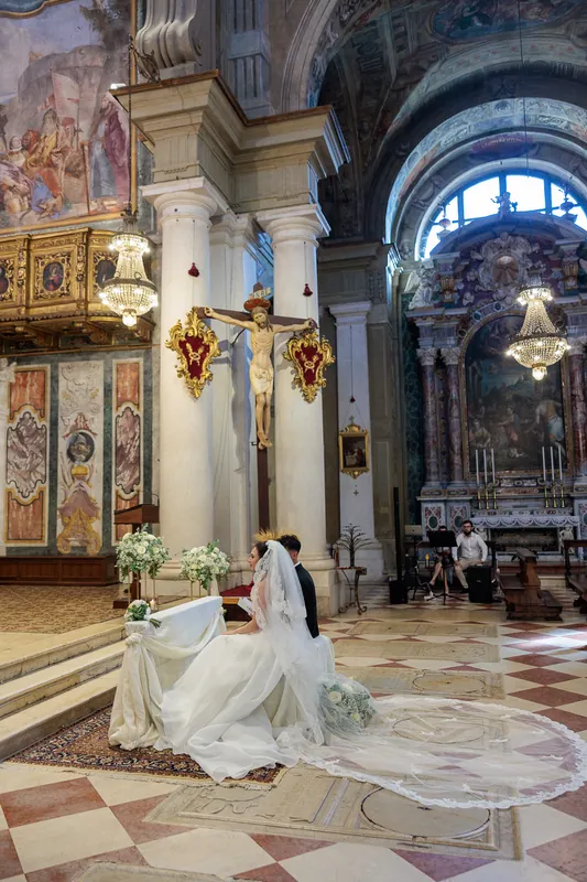 Miriam e Antonino a Villa Fenaroli – la cerimonia in chiesa, foto 8