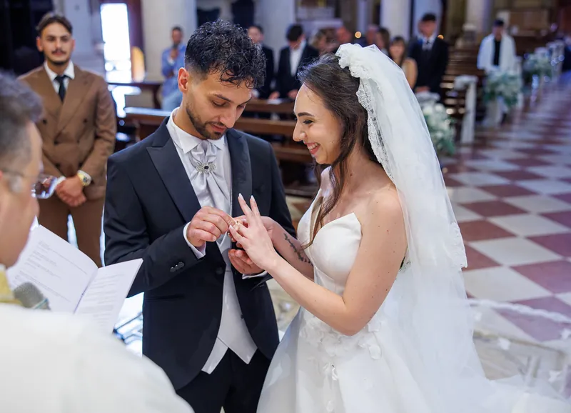 Miriam e Antonino a Villa Fenaroli – la cerimonia in chiesa, foto 10