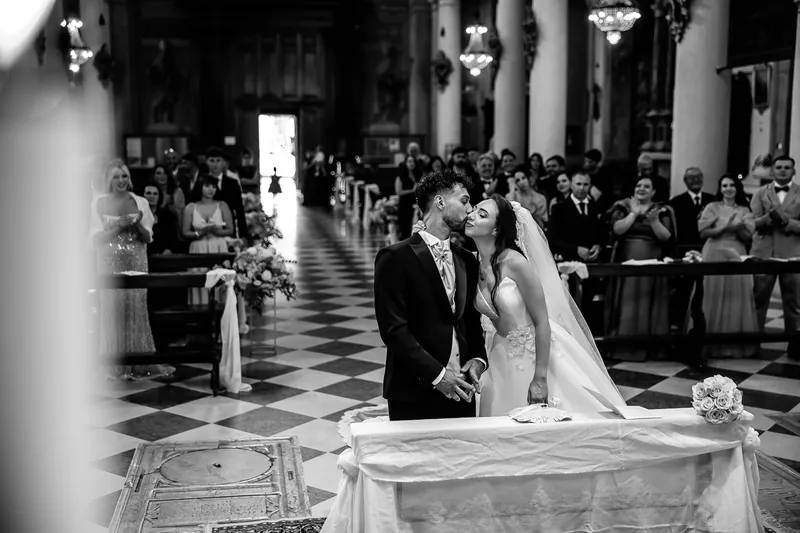 Miriam e Antonino a Villa Fenaroli – la cerimonia in chiesa, foto 15